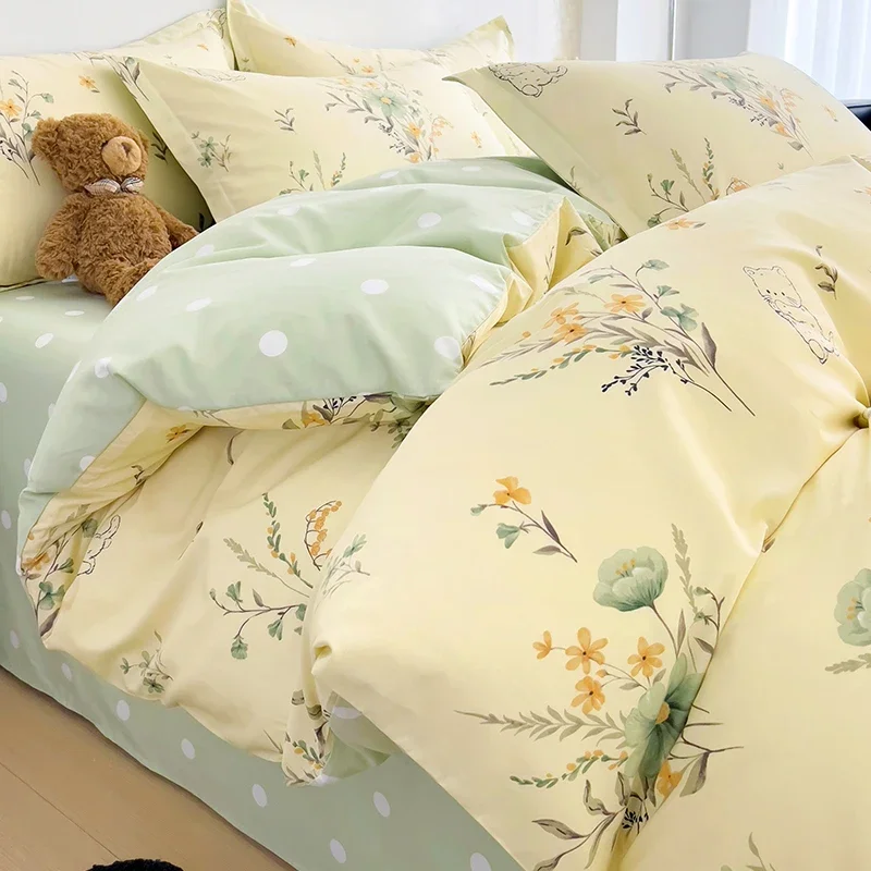 

New cotton four-piece cotton bedding fresh floral quilt cover bed sheet dormitory