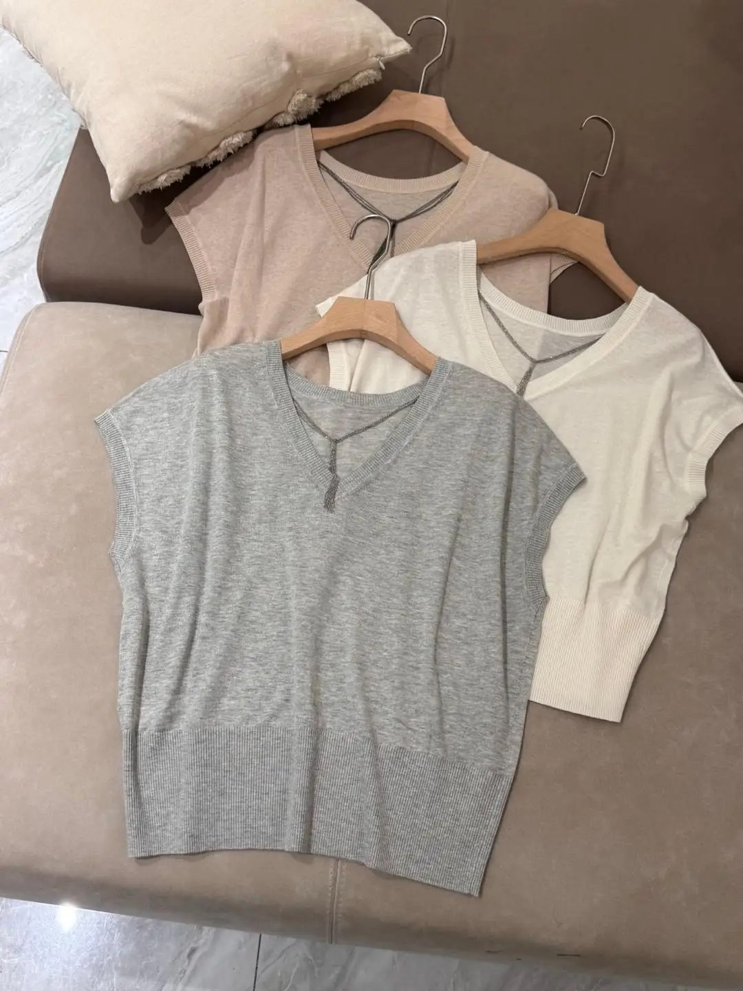 

Summer women's chain tassel V-neck short sleeved knitted linen silk blouse