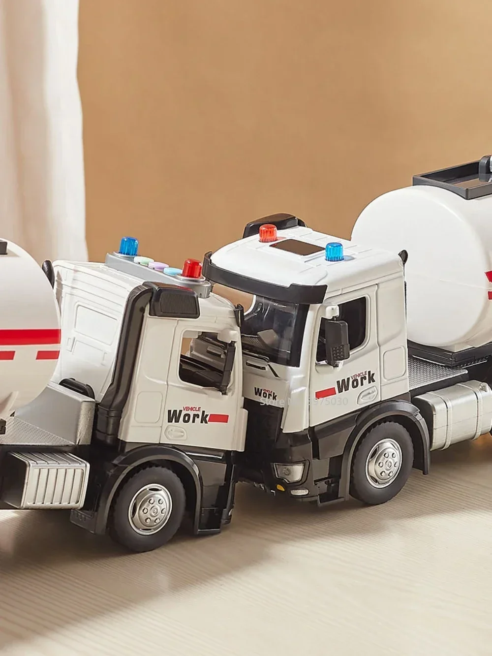 16.5 Inches Oil Tank Truck Model Toy Alloy Diecast High Simulation Truck Model Sound Can Spray Water Toys for Kids Holiday Gifts