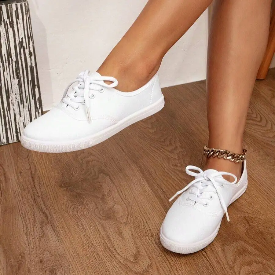 

Fashion casual minimalist flat shoes for women, comfy outdoor walking wear. Versatile all-season footwear with simple elegant