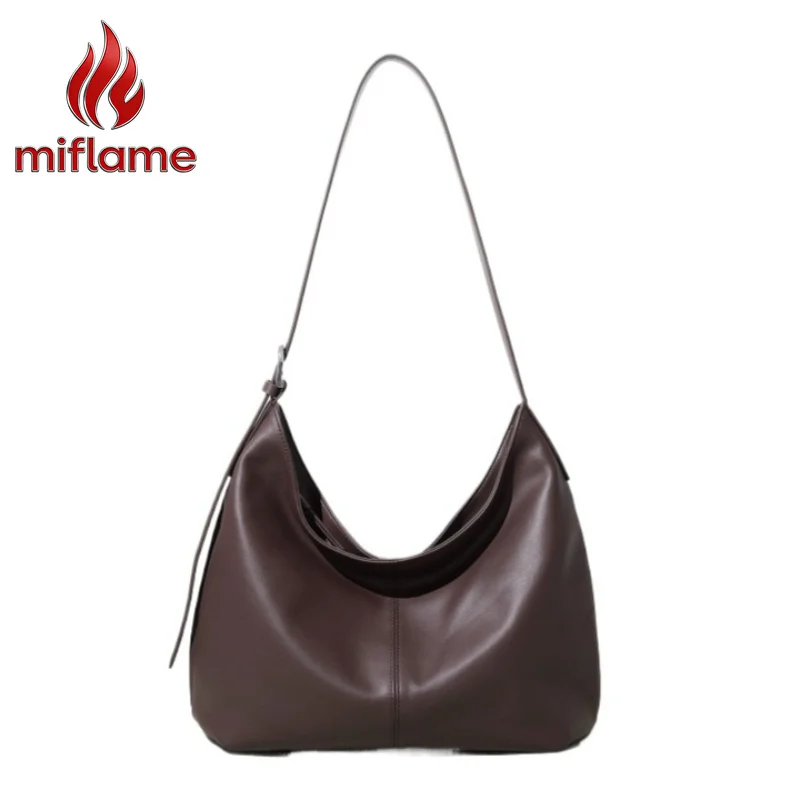 

Women's Large Capacity Crossbody Bag with Casual Slouchy Design Lightweight Soft Daily Commute Work Bag Minimalist