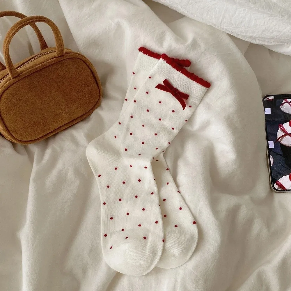 لطيف اللون الأحمر الحلو فتاة الجوارب طبقة مزدوجة مريحة منتصف أنبوب الجوارب القطنية الناعمة التراص الجوارب ارتداء اليومي