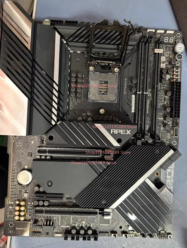 

APEX для ASUS ROG MAXIMI XIII поддерживает процессоры 10-11 поколений