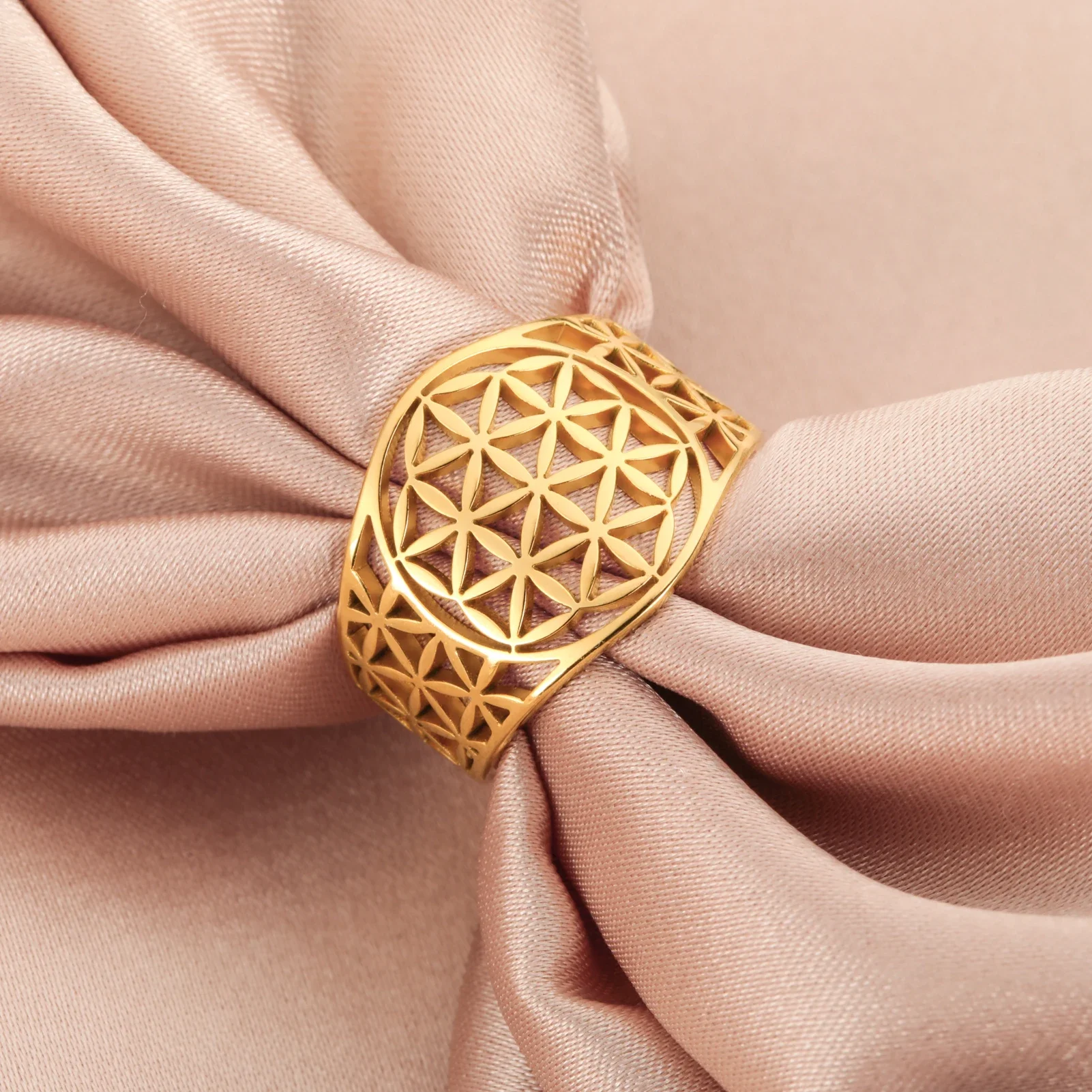 Cazador Aesthetic Flower of Life Finger Rings for Women Stainless Steel Jewelry Elegant Zircon Ring Wedding Mother Day Gift