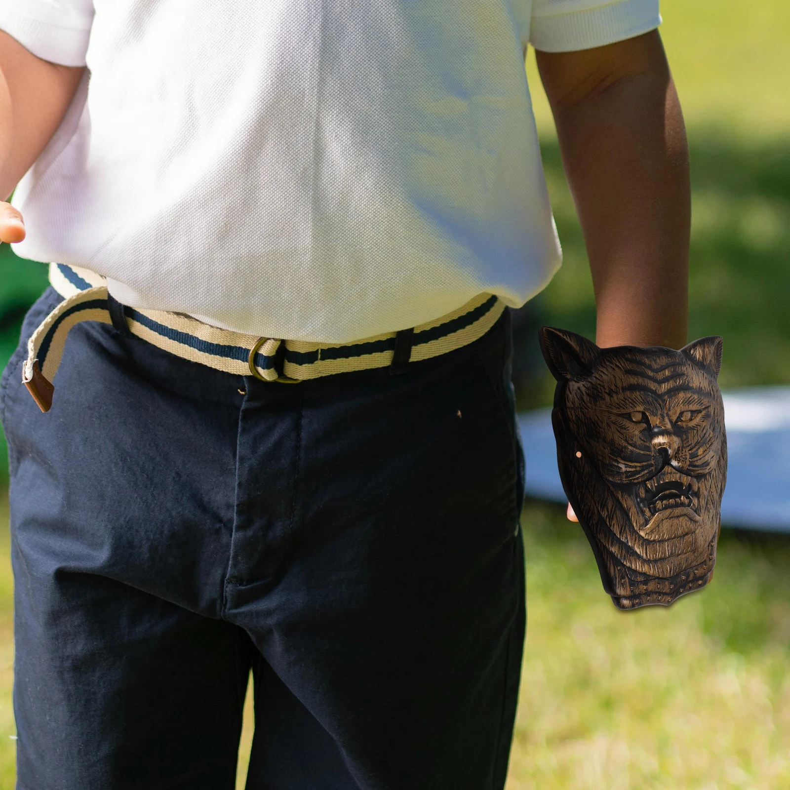 

Kids Medieval Knight Shield Lightweight Costume for Halloween Cosplay Parties Role Kid Knight Costume