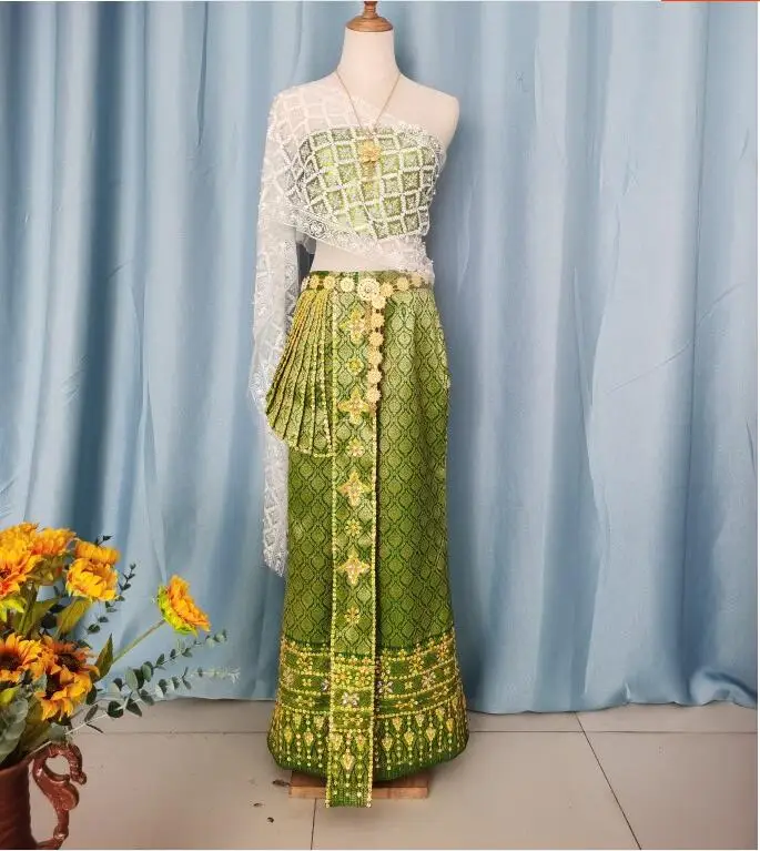 High End Thai Traditional Clothing, Dai Women's Water Splashing Festival Welcome Dress