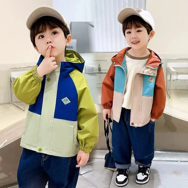 Boys Spring and Autumn New Children's Windproof Coat Cartoon Rush Coat Baby Hooded Jacket Three proof Coat Boys Kids Top