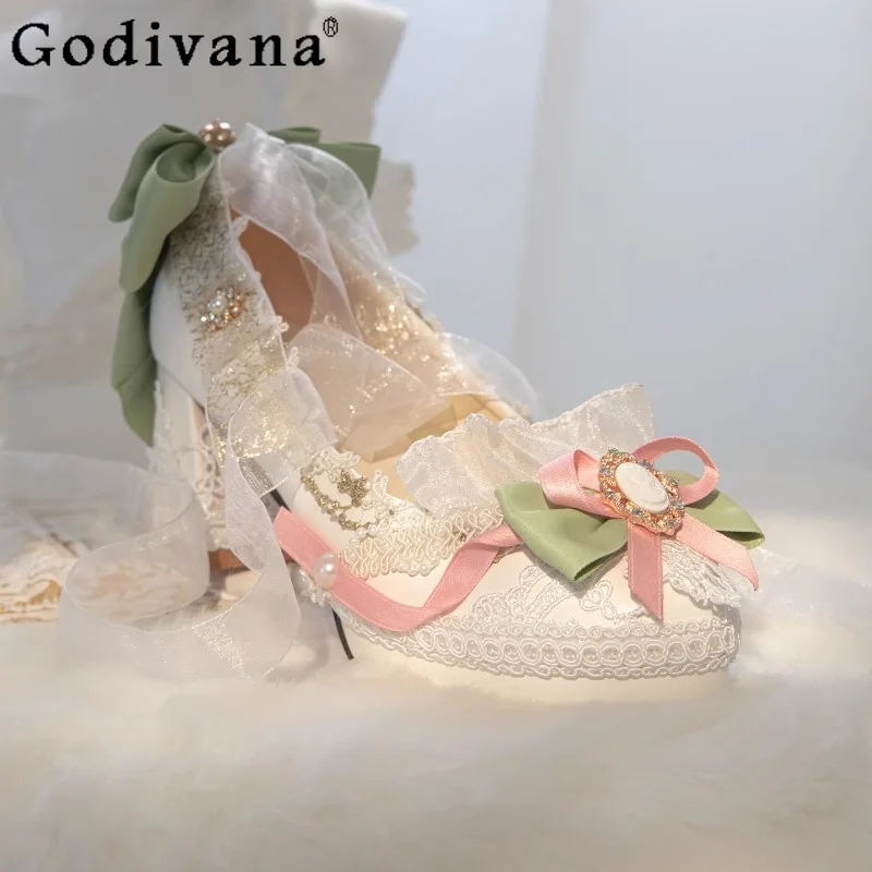 زهرة لوليتا التصميم الأصلي أحذية الفتيات اليدوية القوس جولة رئيس لو أحذية المرأة الصيف الدانتيل عالية الكعب الجلود مضخات