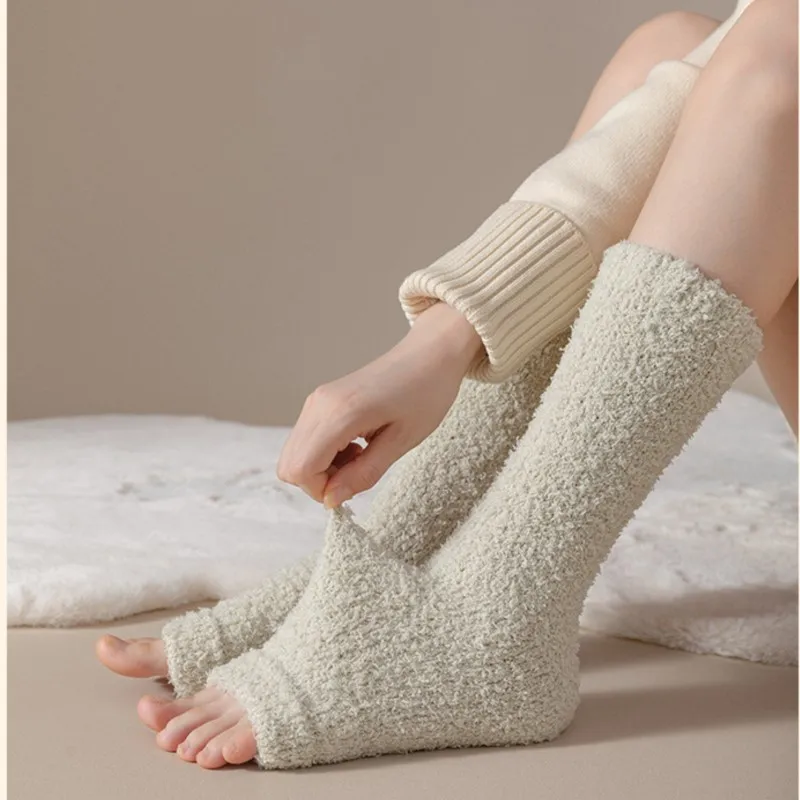 Non-Slip Grip Sock Slipper Indoor Autumn Winter Coral Knee Women Floor non-shedding Fleece Thickened Warm Coral B2W102