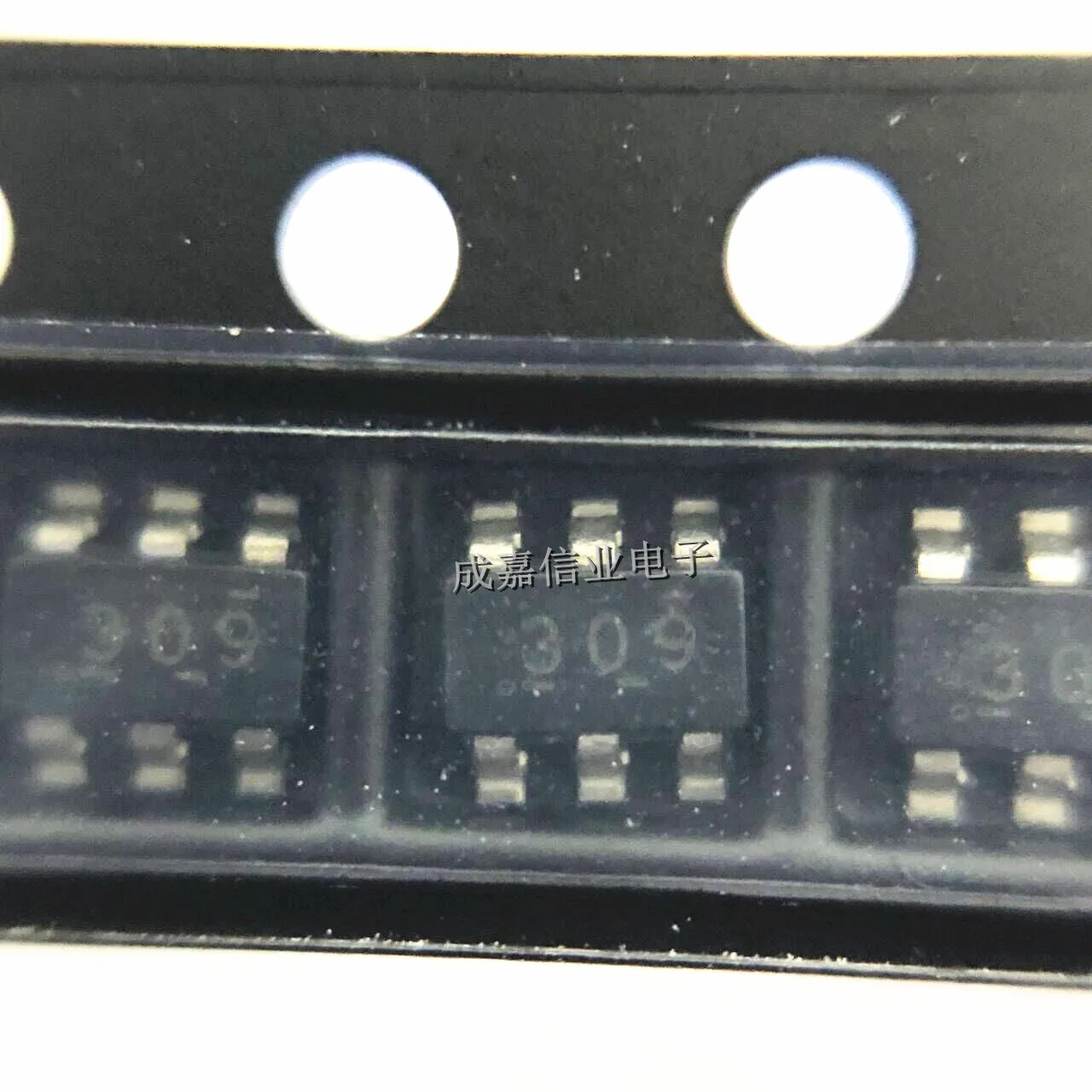 10pcs/Lot TPS563209DDCR SOT-23-6 MARKING;309 Switching Voltage Regulators 17V Input, 3A Operating Temperature:- 40 C-+ 125 C