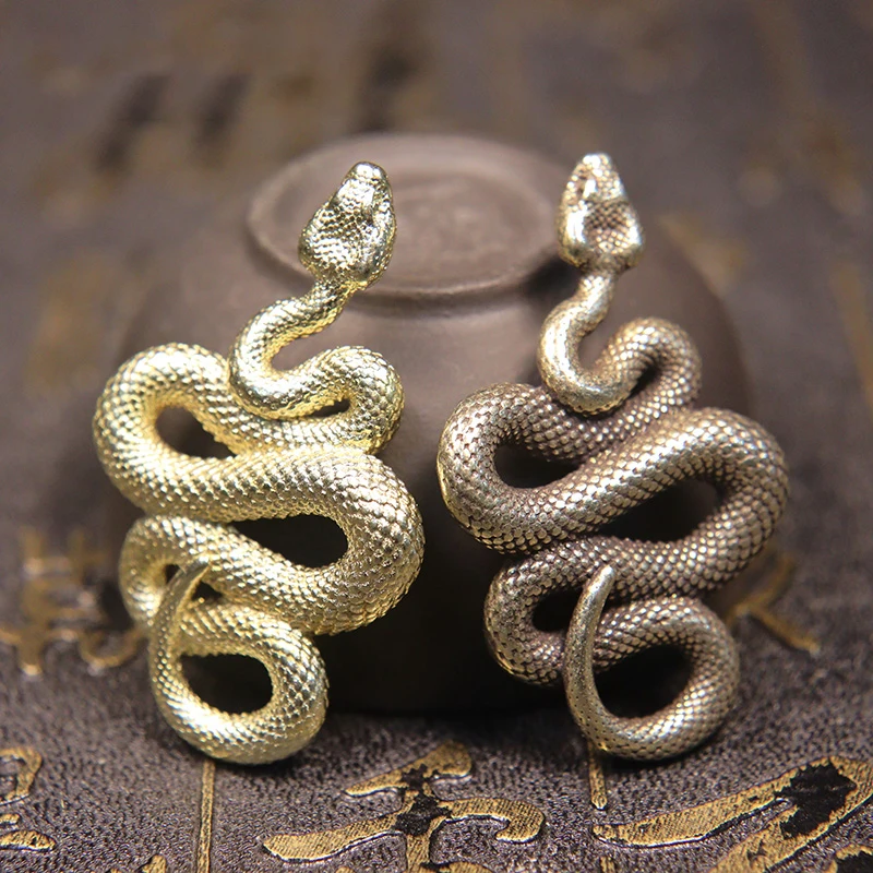 Vintage Copper Gold Snake Desktop Decor Ornaments Brass Snake Key Chains Fashion Boa Keyrings Punk Rock Bag DIY Accessories Gift