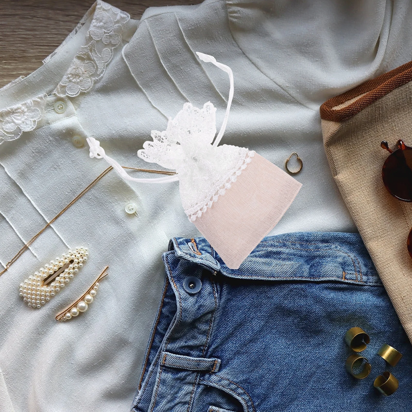 

10pcs Jewelry Delicate Drawstring Storage Boxes Glamorous Gifts Lace Party Wedding Christmas Gift Bags C y Bags Storage