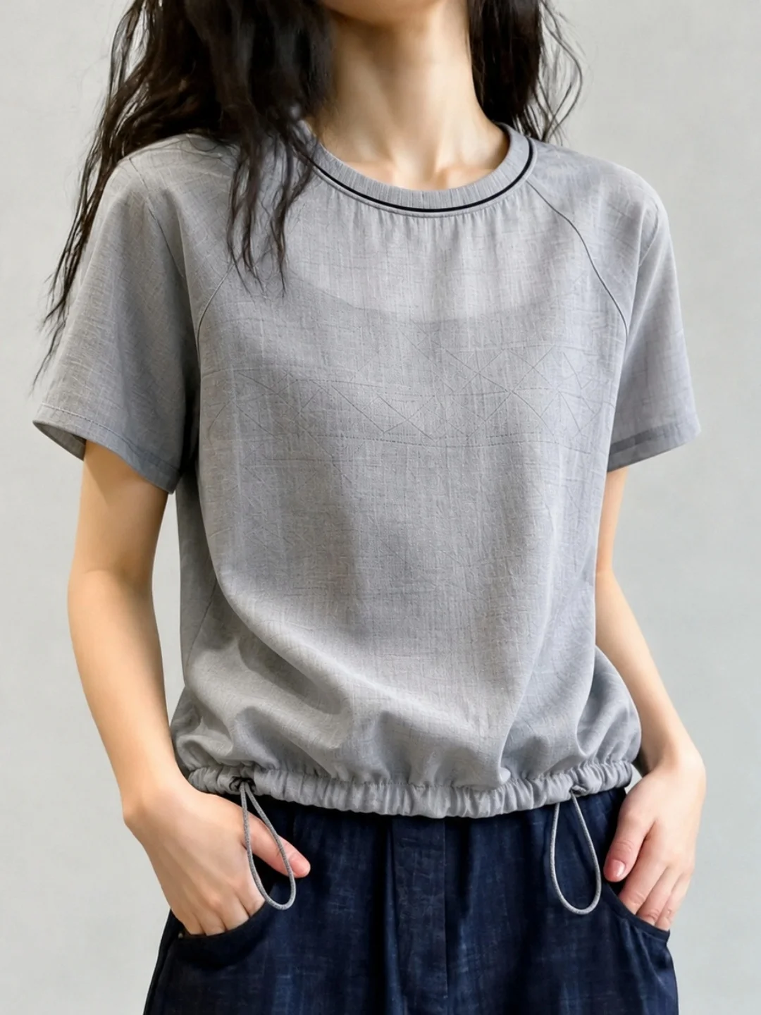 

Summer Elegant Short Sleeve T-Shirt Women's Loose Fit Drawstring Waist Lightweight round Neck Soft Top Versatile Commute Style