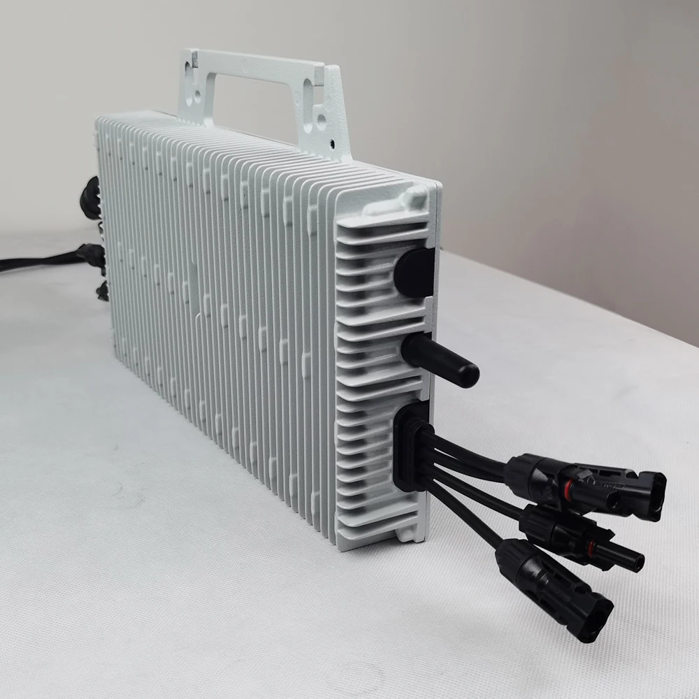 1400W All Aluminum Alloy IP67 Waterproof Micro Inverter 50/60Hz  Use Mobile App Control With Fixed Screws