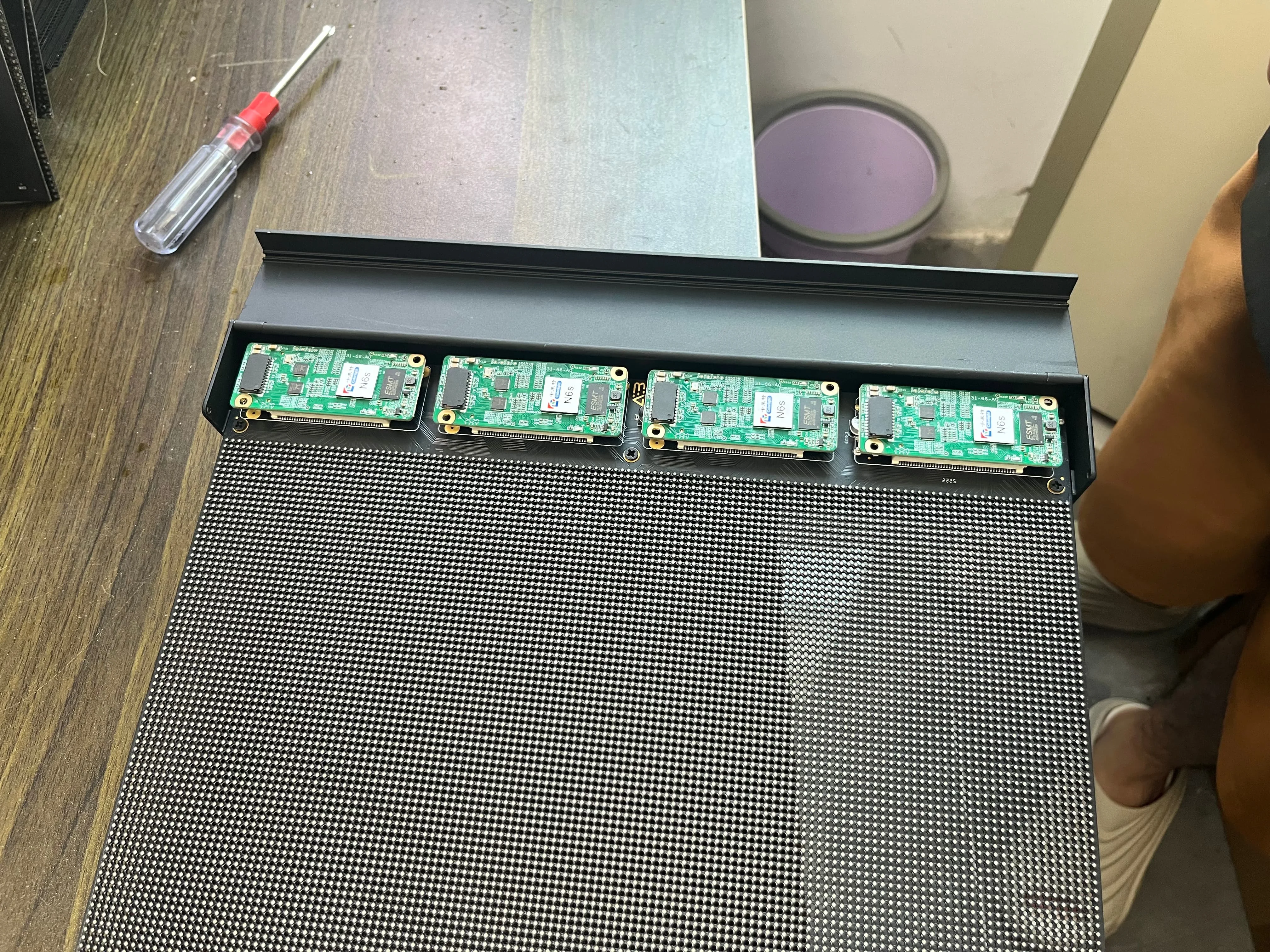 Hot Sale Holographic Mesh Panel Indoor Transparent LED Display P2.5 Bendable Mesh Panel
