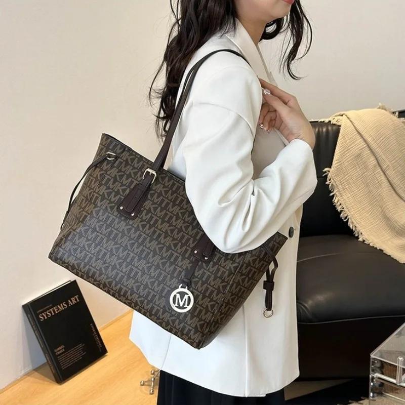 

Сумка для подгузников из роскошной винтажной кожи, элегантная дизайнерская сумка через плечо для женщин, стильная оригинальная сумка-тоут.