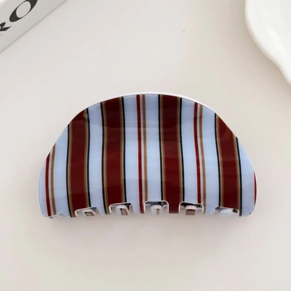 Fashion Stripe Design Acetate Hair Claw Strong Hold Semicircle Shark Clip Elegant Minimalist Hairpin Hair Accessories