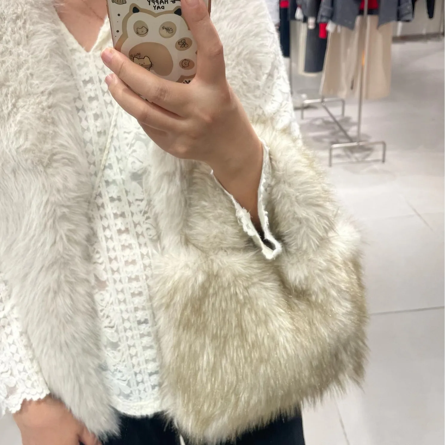 

Fluffy Soft Plush Tote Bags for Women Winter Faux Fur Bag Shoulder Bag Warm Fur Handbags Designer Shoulder Crossbody Bags NEW