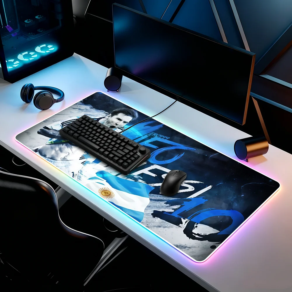 Mouse Pad Gamer RGB LED Superstar Football M-Messi-S Grande, Antiderrapante e Impermeável para Quarto e Escritório