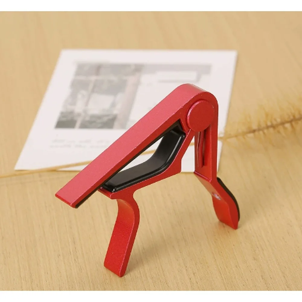Red Guitar Capo, Single‑Handed Quick‑Change Capo for Acoustic Guitar, Electric Guitar, Ukulele, Banjo and Mandolin, Metal Spring Capo with Protective Rubber Pad