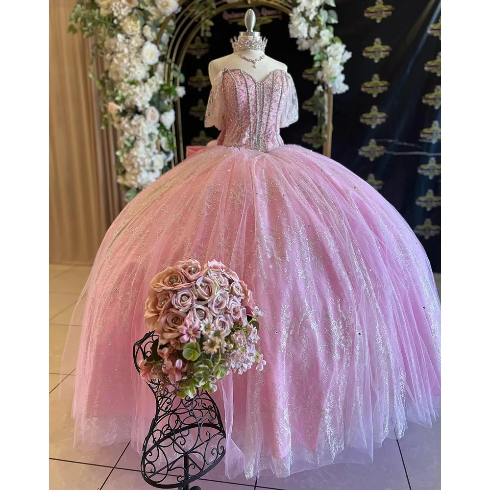 فستان وردي مزين بالخرز كريستال ، فساتين Quinceanera ، دانتيل مطرز ، مشد بفيونكة ، أشرطة سباغيتي ، 15 عامًا