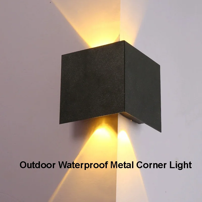 

Outdoor Waterproof Metal Corner Light Villa Balcony Porch Solar-Powered Up Down Glowing Wall Washer Light Exterior Wall Light