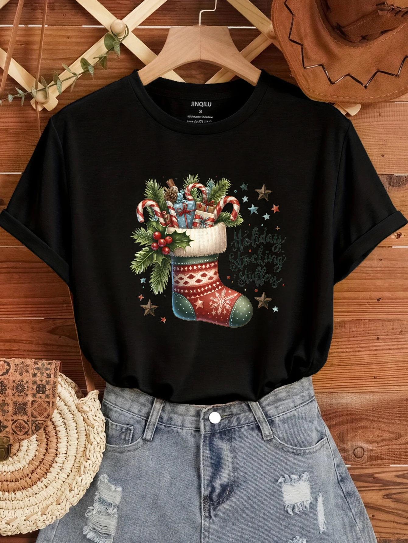 

2025 Christmas socket-sized gift graffiti print Junior Women Short Sleeve Broadcloth T-Shirt Spring Summer Soft Comfort Fit tops