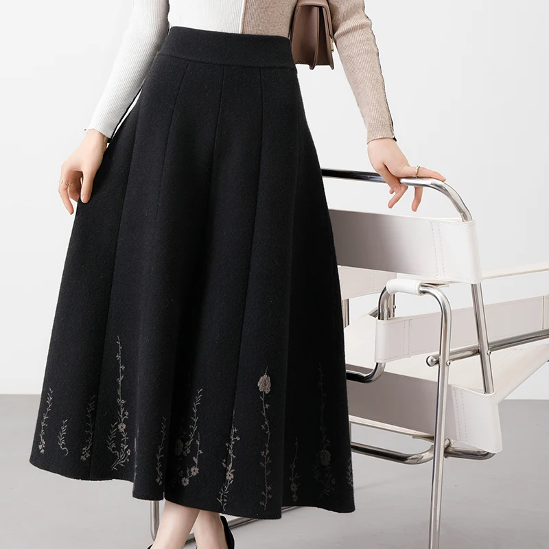 Women Black Dark Gray Elegant Knitted Skirt With Flower Hem Pattern Design High Elastic Waist Calf Length A-Line Skirt Autumn