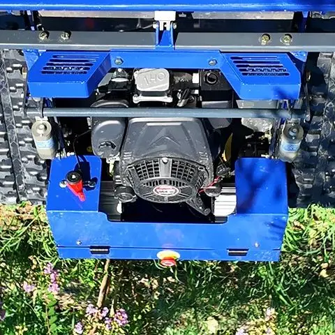 Mesin pemotong rumput robot kendali jarak jauh tipe track, mesin pemotong rumput rumah tangga kontrol nirkabel empat langkah, penjualan langsung pabrik