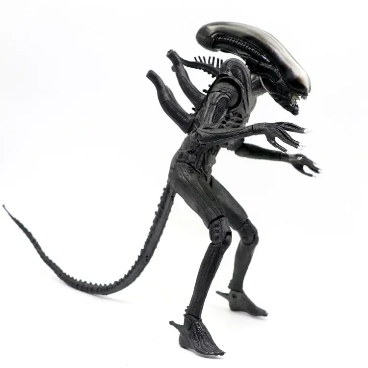 In Stock Original Neca Alien2 Anime Figure Alien Romulus Xenomorph Action Figure Doll Statues Kids Toy Collection Christmas Gift