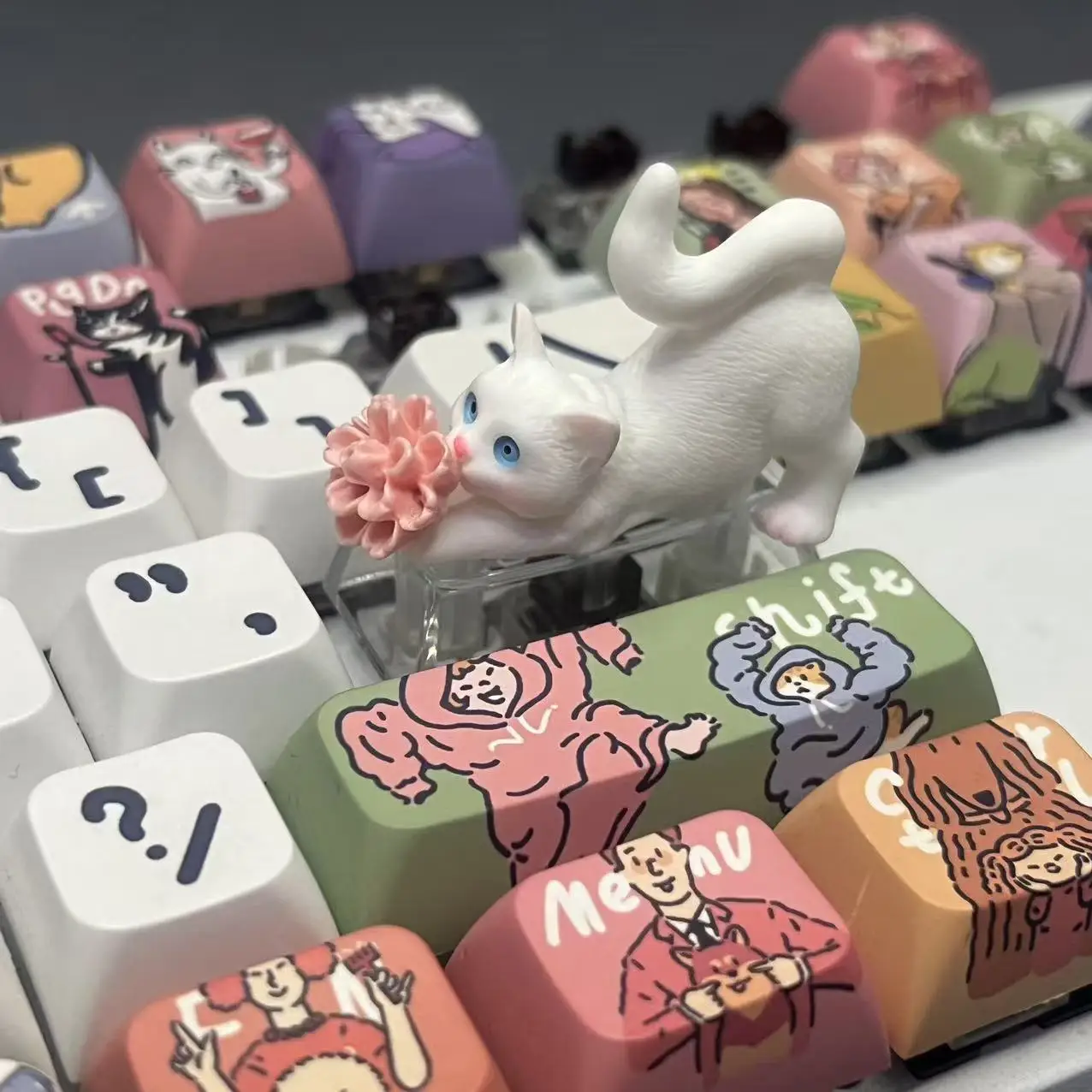 

Lazy Stretch Blue-Eyed Cat Keycap 2U Transparent Backspace Key Cat Keycap Cross Gaming Mechanical Keyboard Keycap