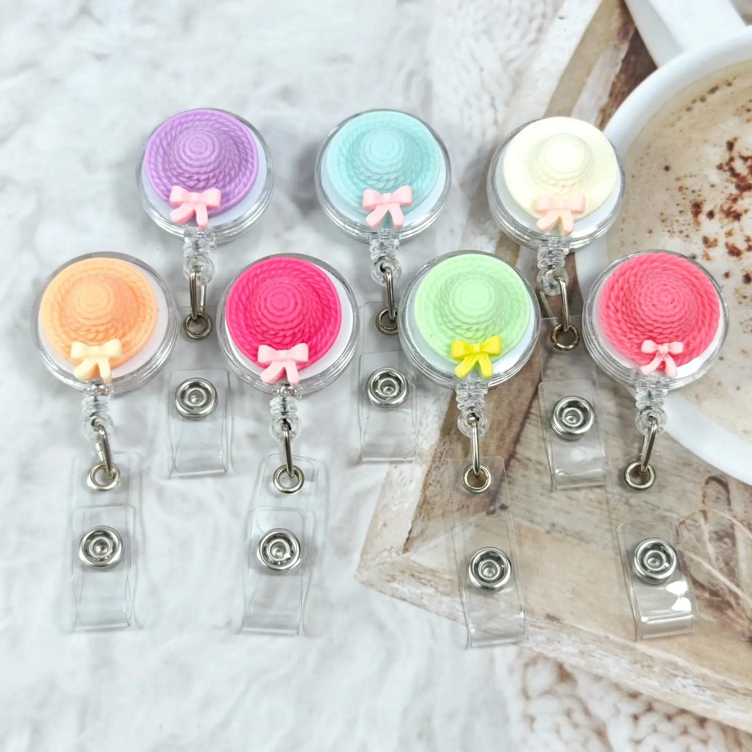 Cute Cartoon Hat Staff Factory ID Lanyard Clip Retractable Nurse Badge Reel for Healthcare Workers
