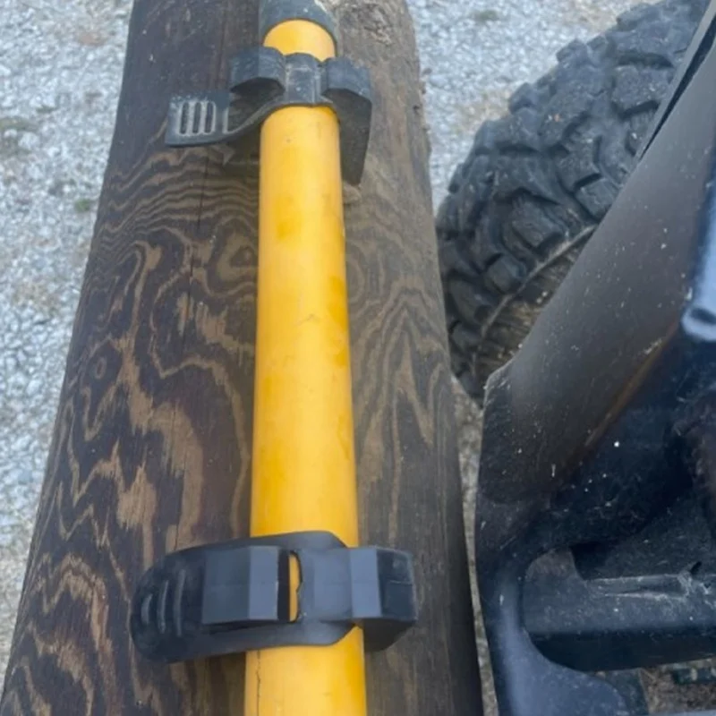 

2PCS Rubber Clamp Mount Quick Release Clamp Grip For 1in To 1.5in Diameter Tools Used On Off Road Vehicle UTV ATV Trucks Boat Tr