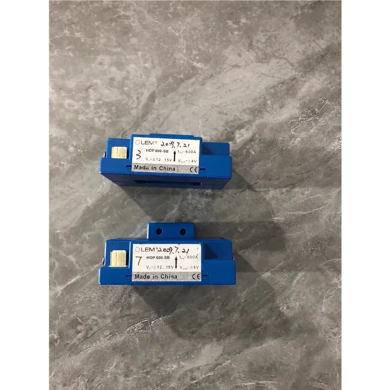 

Датчик LEM LEM HOP600-SB Совершенно новый оригинальный датчик тока LEM HOP600-SB