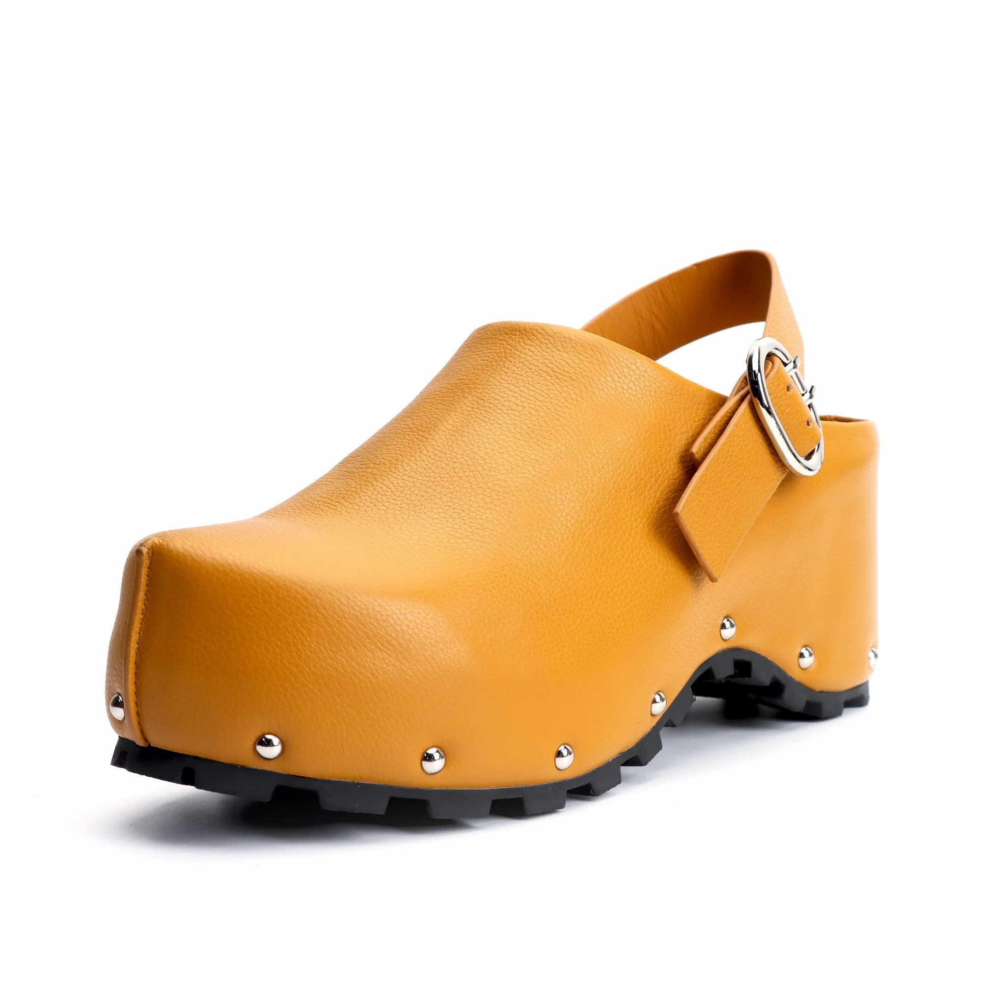 

Роскошный дизайн, женские кожаные сандалии в рубчик с пряжкой, желто-коричневые сабо, модная удобная стильная обувь с гвоздями на подошве