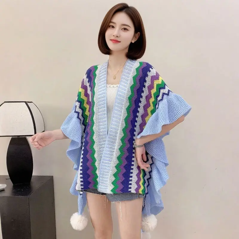 Women Knitting Poncho Capes Autumn Winter New Female Vacation Ponchos Cloak Retro Ruffle Edge Plush Balls Cardigan Clothes