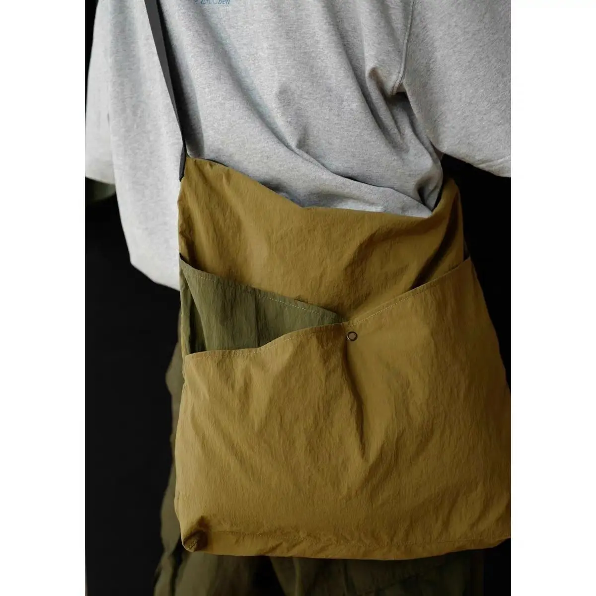 

Нейлоновая сумка для женщин, простая офисная сумка для весны и лета, водоотталкивающая, вместительная, на плечо, ручная сумка