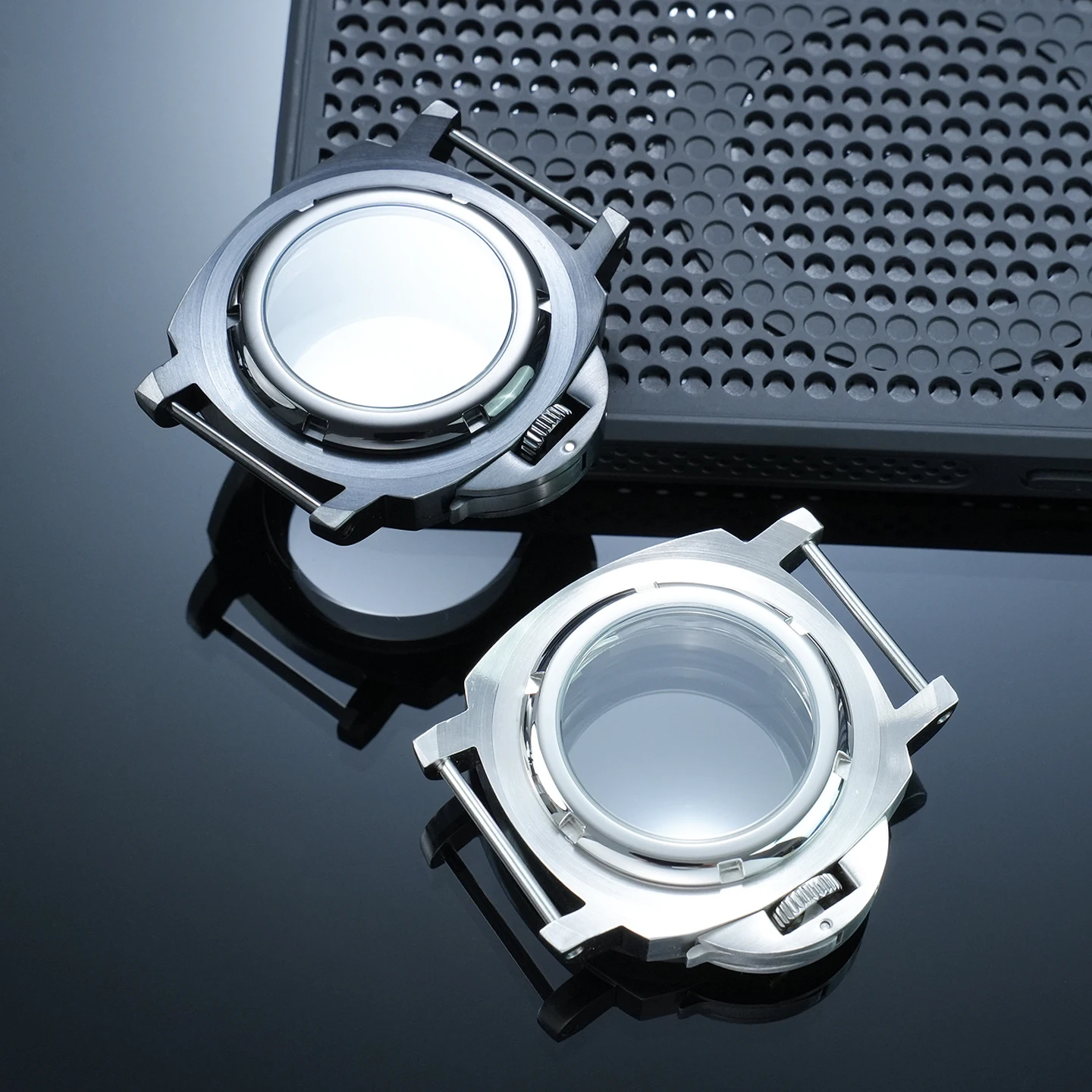 Stainless Steel Watch Case With Crown Protector For Panerai NH35 NH36 Movement Sapphire Glass Watch Replacement 40MM