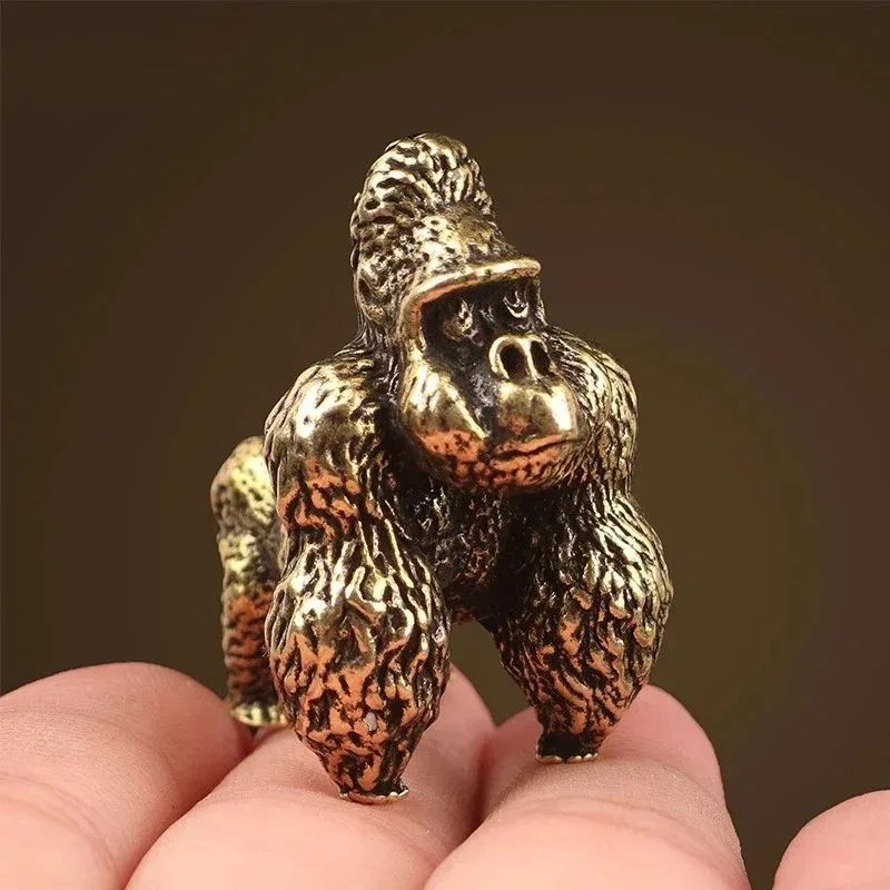 Modern Hand Carving Brass Miniatures Gorilla Study Desktop Originality Figurines Retro Bionic Art Home Decor Statuette FYFM