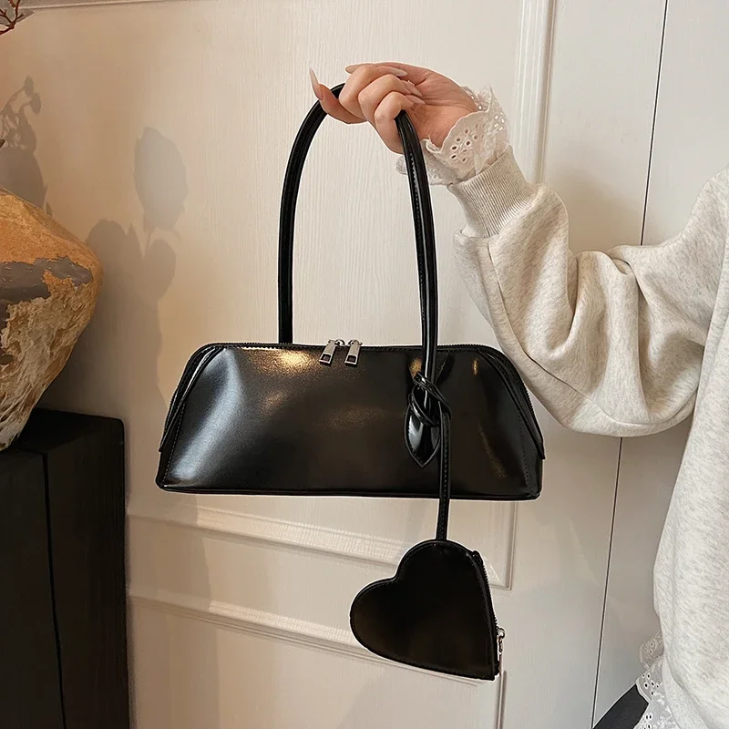

Red Evening Bag For Women Cute Heart Shape Accessories Handbag Solid Color Pu Leather Bag Lady Fashion Underarm Shoulder Bag