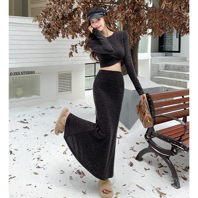 

Женский осенне-зимний новый пуловер с круглым вырезом, вязаный свитер, топ и длинные юбки с высокой талией «рыбий хвост», женский модный комплект из двух предметов