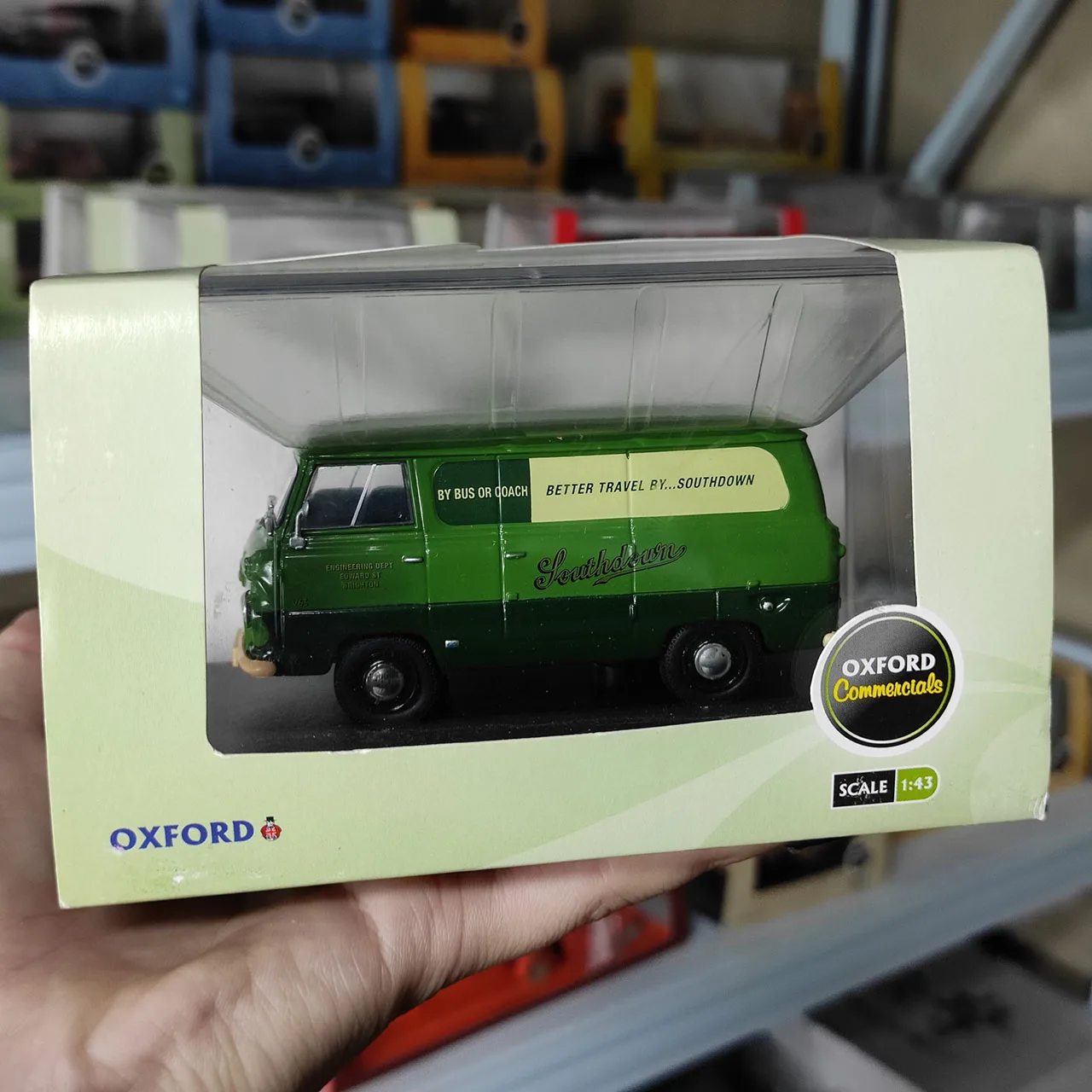 Diecast OXFORD 1:43 Scale Southdown Ford 400E Alloy Car Model