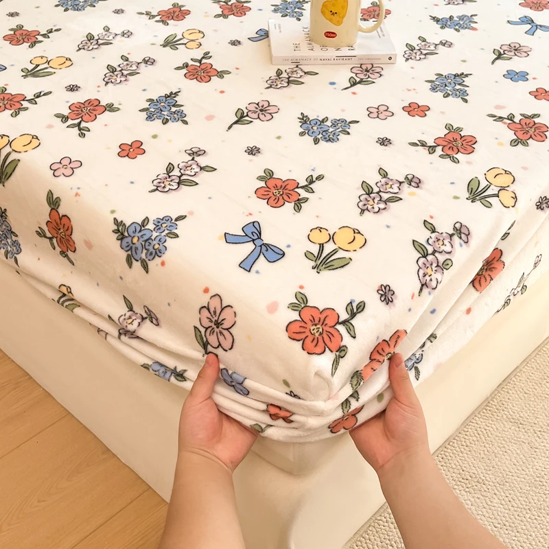 Flannel Bed Sheet Winter Warm Plush Fitted Sheet Soft Mink Cashmere Print Flowers Bed Linen Mattress Cover Elastic Bedspread