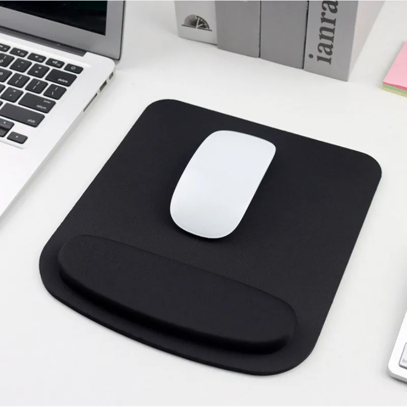 Mouse pad ergonômico preto com suporte para pulso - mousepad com base de PU antiderrapante de 9 × 8,26 pol., respirável e confortável para trabalho e jogos