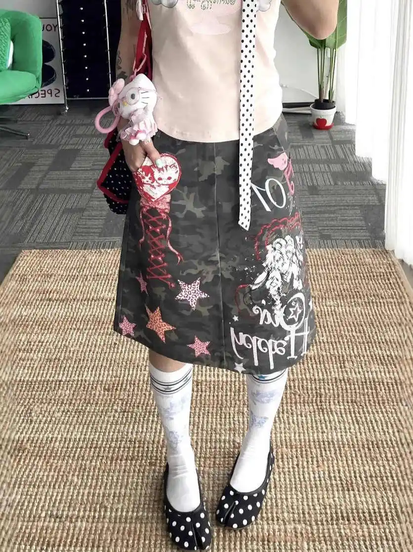 تنورة صيفية للسيدات أبي Y2k ميدي تنورة مموهة هاراجوكو يابانية 2000s الجرونج E-girl طباعة ألف خط سايبر بانك طول الركبة تنورة جديدة #4