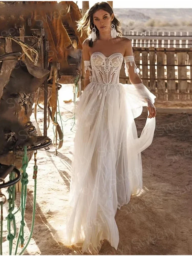 Boho Deep Wedding Dress Organza With Embroidery Beach A-Line Ballgown Sleeveless Strapless Bride Dress Customized Robe De Mariee