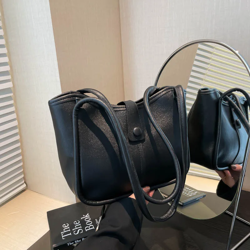 

2025 New Vintage Underarm Bag for Women, Genuine Leather Multi-way Shoulder Crossbody Purse, Retro Chic Large Capacity Tote