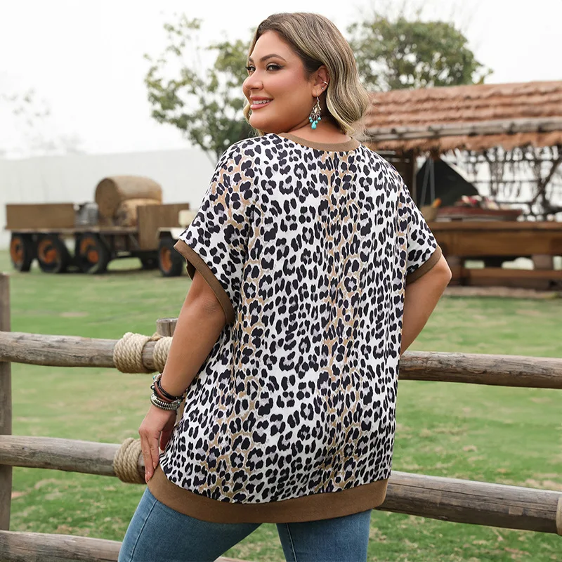 Summer New Leopard Print plus Size T-shirt Women's European Fashion Loose Slit Hem Short-Sleeved Pullover Top