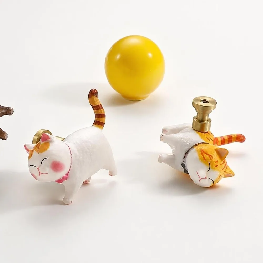 New Cartoon Cat Resin Drawer Pulls Resin Anti-Rust Furniture Handles Copper Base Cabinet Knobs Cabinet Knobs