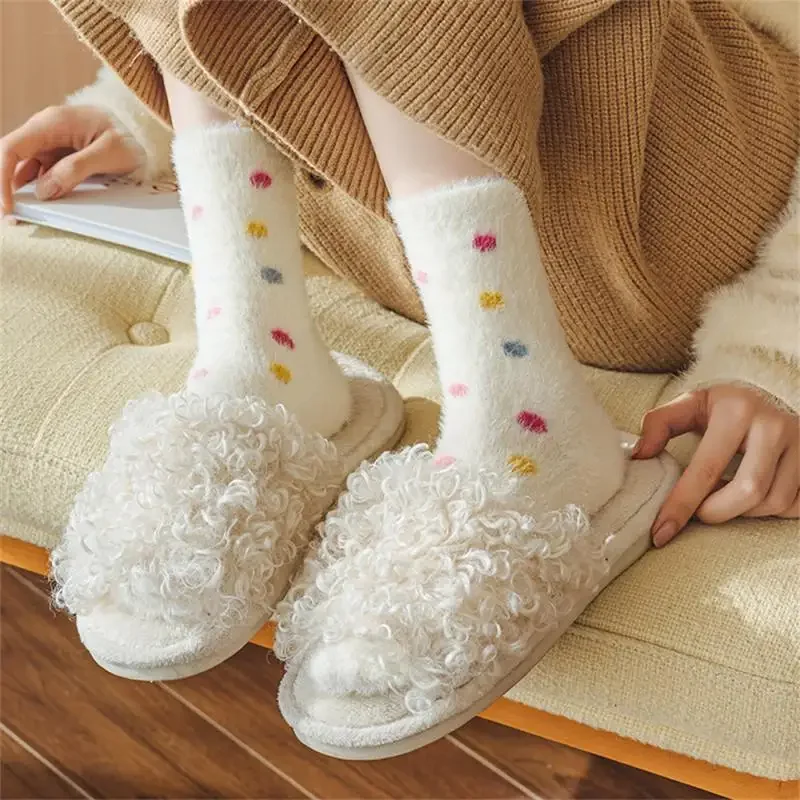 Calcetines de terciopelo de visón peludos y acogedores con dibujos animados de primera sensación, medias gruesas de felpa cálidas para dormir en casa, Otoño e Invierno